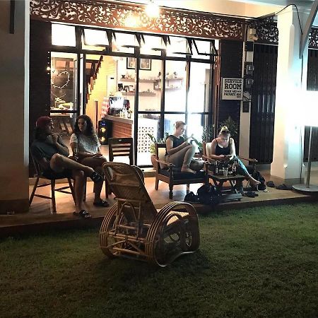 Barandbed Urt Hostel สุราษฎร์ธานี ภายนอก รูปภาพ