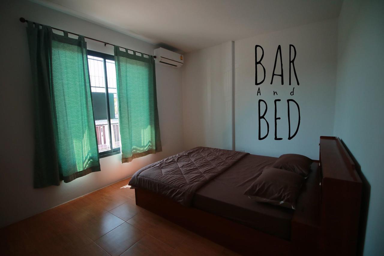 Barandbed Urt Hostel สุราษฎร์ธานี ภายนอก รูปภาพ
