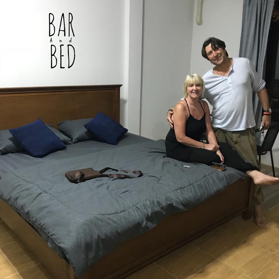 Barandbed Urt Hostel สุราษฎร์ธานี ภายนอก รูปภาพ